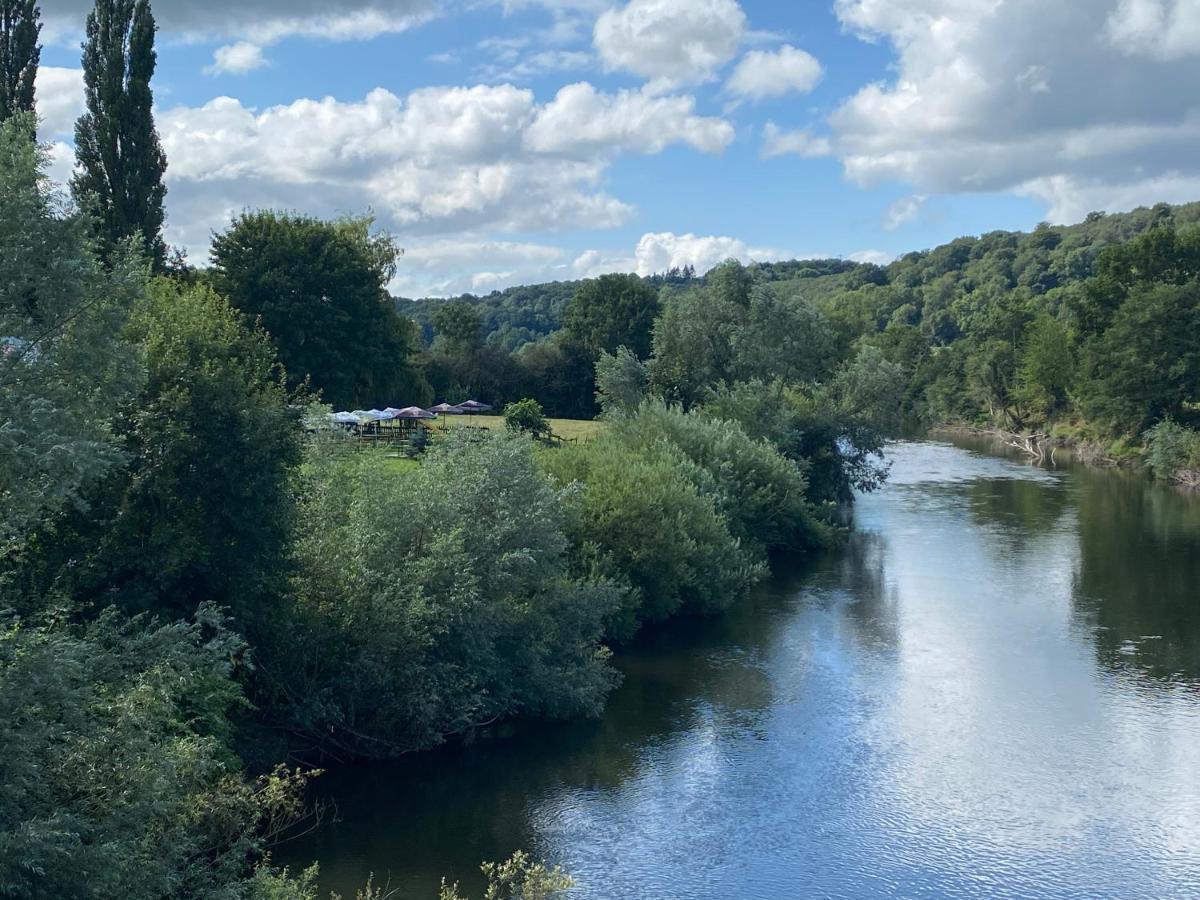 Chainbridge Usk Riverside Gastro Pub And Accommodation Trostrey Extérieur photo