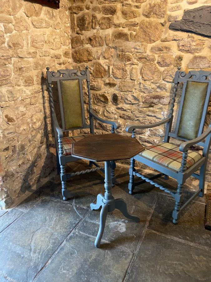 Chainbridge Usk Riverside Gastro Pub And Accommodation Trostrey Extérieur photo
