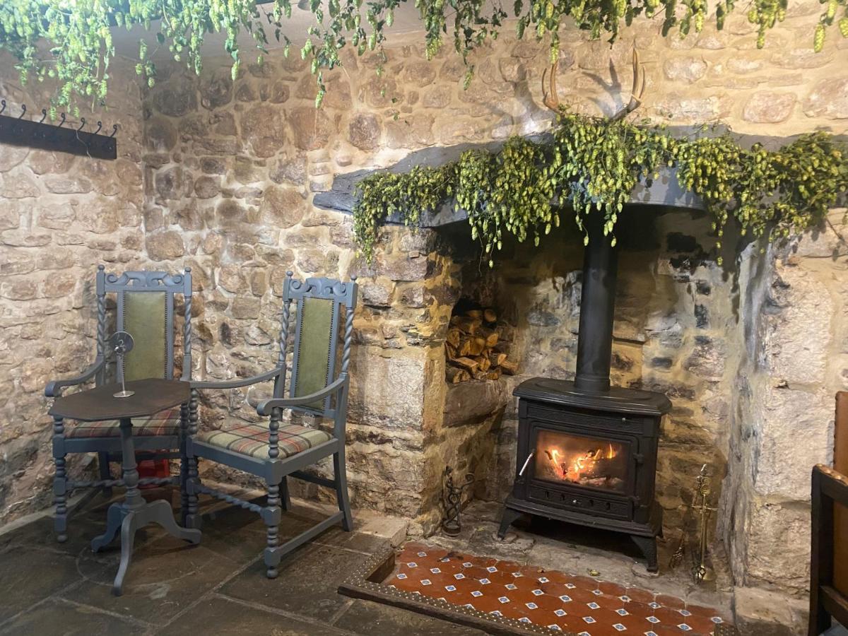 Chainbridge Usk Riverside Gastro Pub And Accommodation Trostrey Extérieur photo